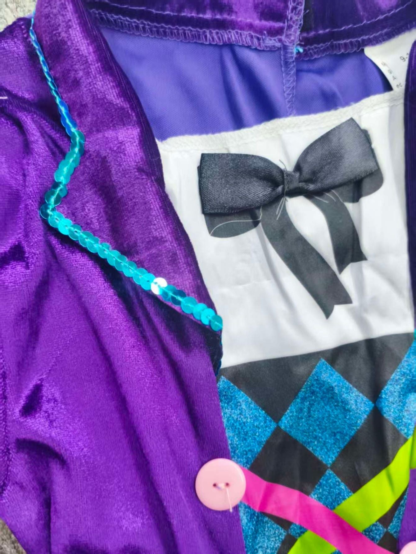 Kids mad hatter themed costume with hat & clock decor for Halloween party dress-up