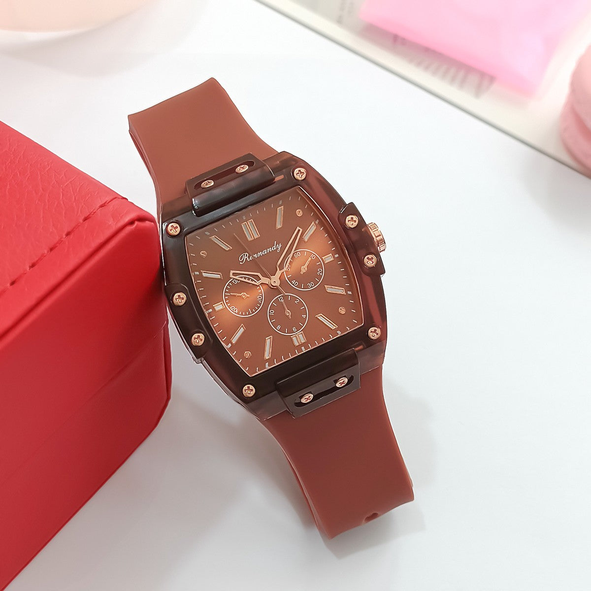 Cross border foreign trade new sports and leisure square silicone scale three eye women's quartz watch manufacturer in stock
