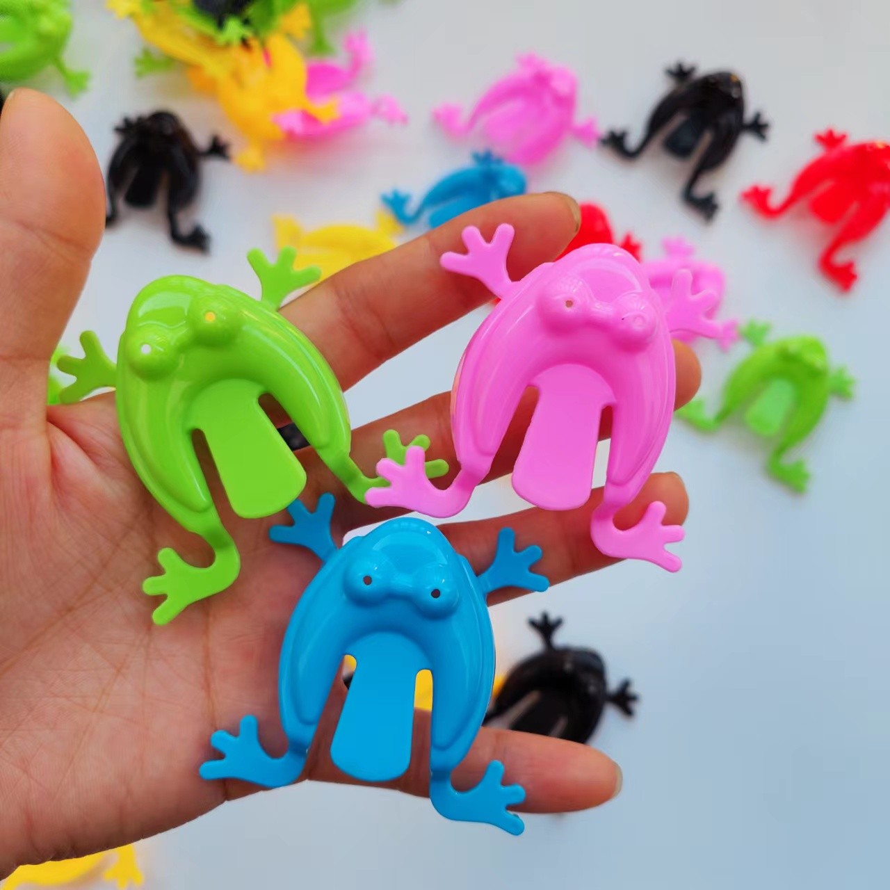 24Pcs Children's Birthday Parties Popular Pinata Stuffed Baby Shower Toys Whistle Maze Toys Gift Game Goodie Bag Carnival Prize