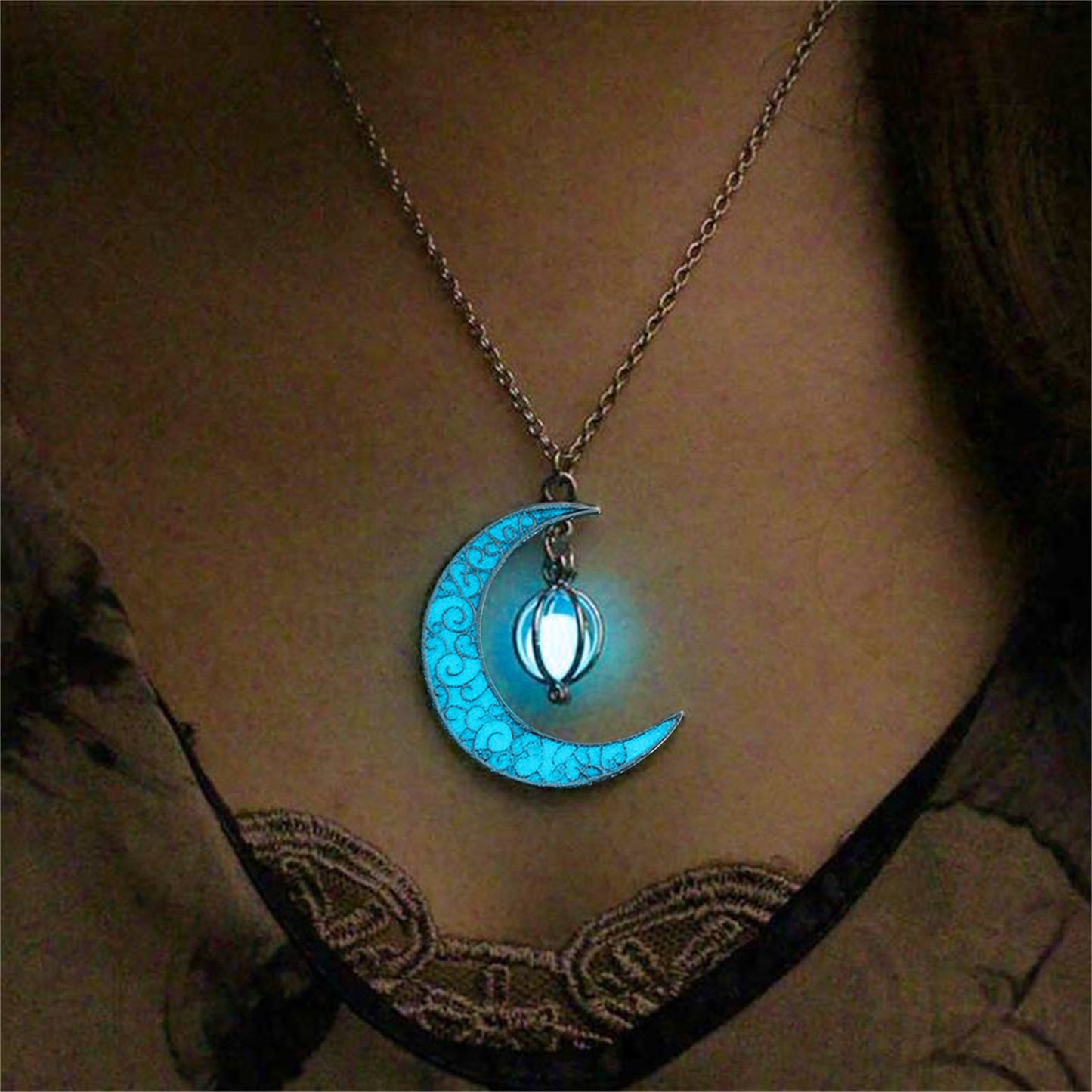 Colar com Pingente de Lua Luminosa para Meninas Adolescentes Colar Gargantilha Brilha no Escuro Joias Presentes ????????