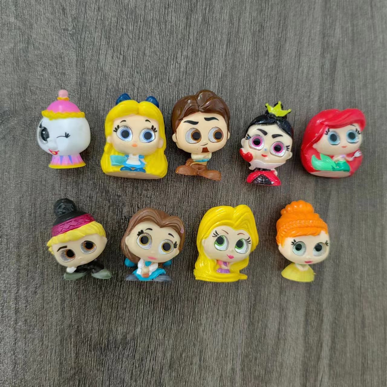 Genuine Disney Doorables Cartoon Figures Kawaii Mickey Mouse Princesa Anna Elsa Boneca de Olhos Grandes de Vidro Série Modelo Brinquedos Presentes Infantis