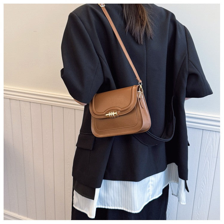 Latest Retro Crossbody Bag for Women High End Fashion Saddle Shoulder Handbag Unique Design