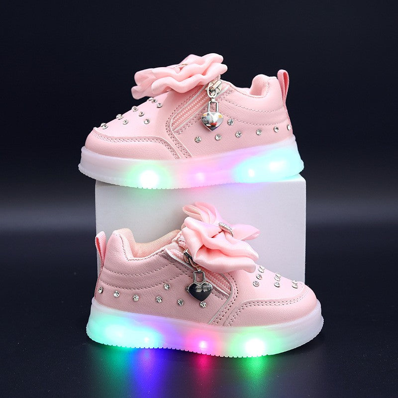 Spring Kids Shoes New Fashion Breathable Sneakers Kids Soft Non Slip Casual Girls Shoe LED Light Cute Versatile Princess Shoe