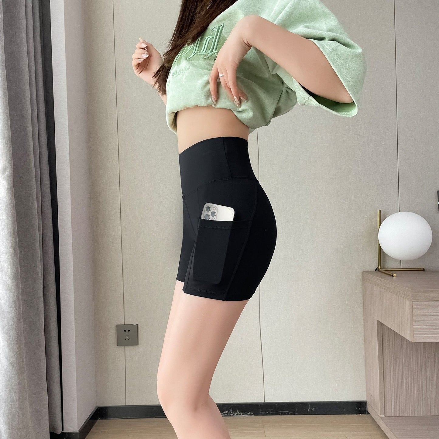 Women Sports Short Yoga Shorts High Waist Breathable Soft Fitness Tight Women Yoga Legging Shorts Cycling Athletic Gym Shorts