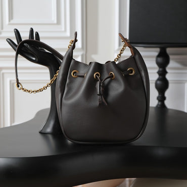2025 Bolsa de Ombro Feminina de Alta Qualidade Famosa Marca Nova Bolsa de Mão de Couro Genuíno Carteira de Corrente Dourada de Designer de Luxo Feminina