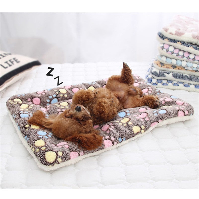 Tapete para animais de estimação de flanela macia cama de cachorro inverno engrossar cobertor quente para cães e gatos filhote de cachorro dormir capa toalha almofada para cães pequenos médios grandes