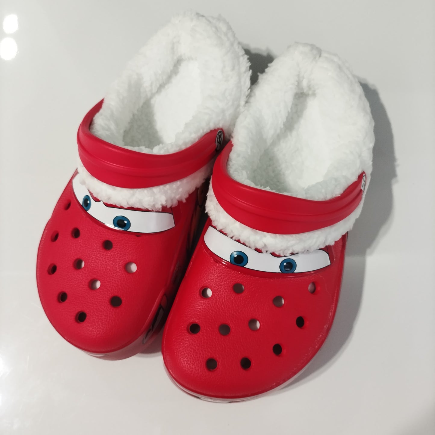 Pixar Relâmpago McQueen Desenho Animado Impermeável Adicionar Pelúcia Chinelos de Buraco Sandálias Ao Ar Livre Sandálias Casuais Inverno Quente Presente