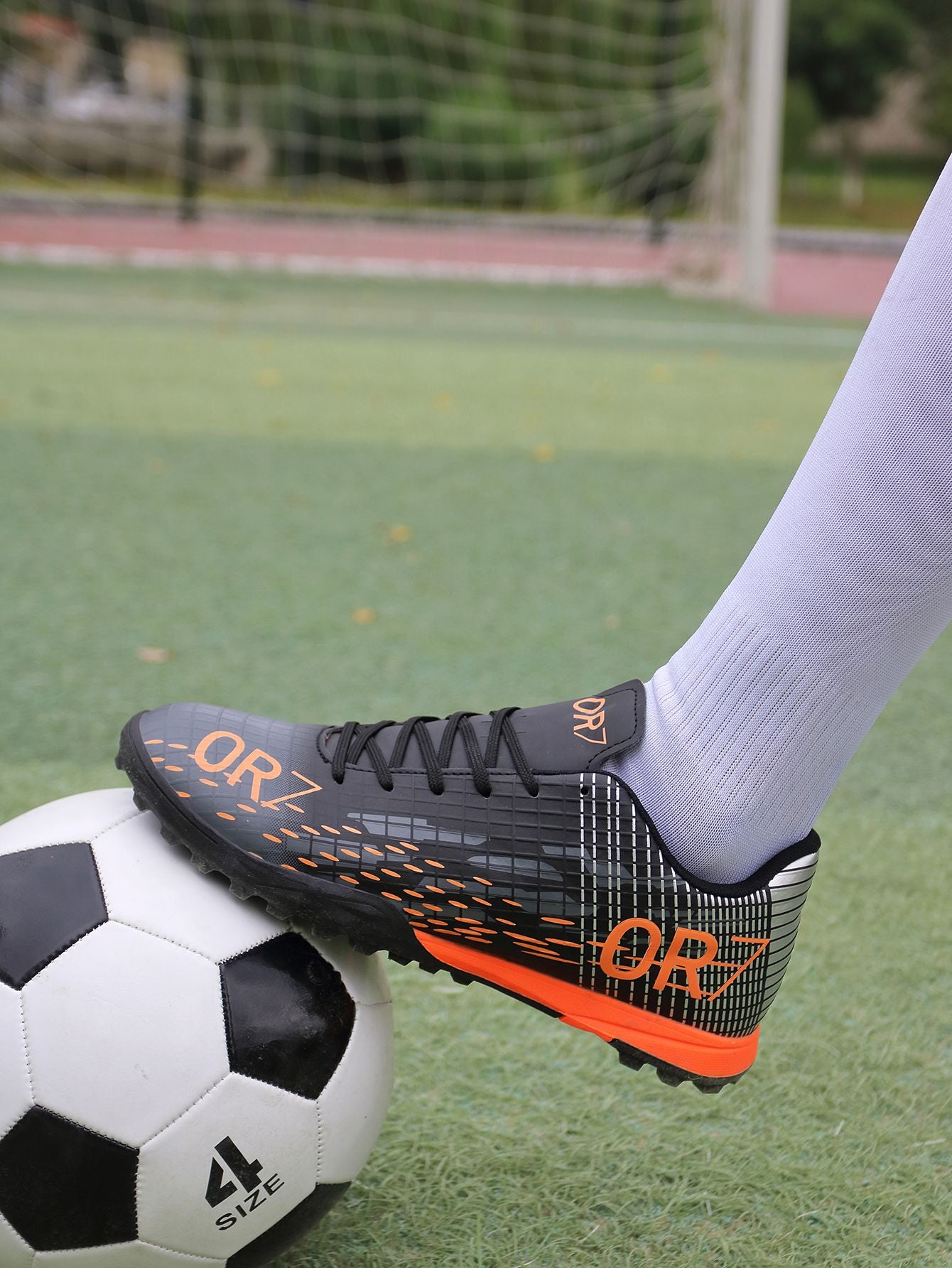 TF/FG Football Field Boots Original Men Women Studded Football Shoes Turf Match Ultralight Soccer Shoes Cleats Unisex Resistant