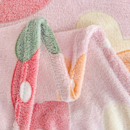 Cozy Floral Flannel Throw Blanket Soft Machine Washable All-Season Comfort with Cute Pink Strawberry Flower Design