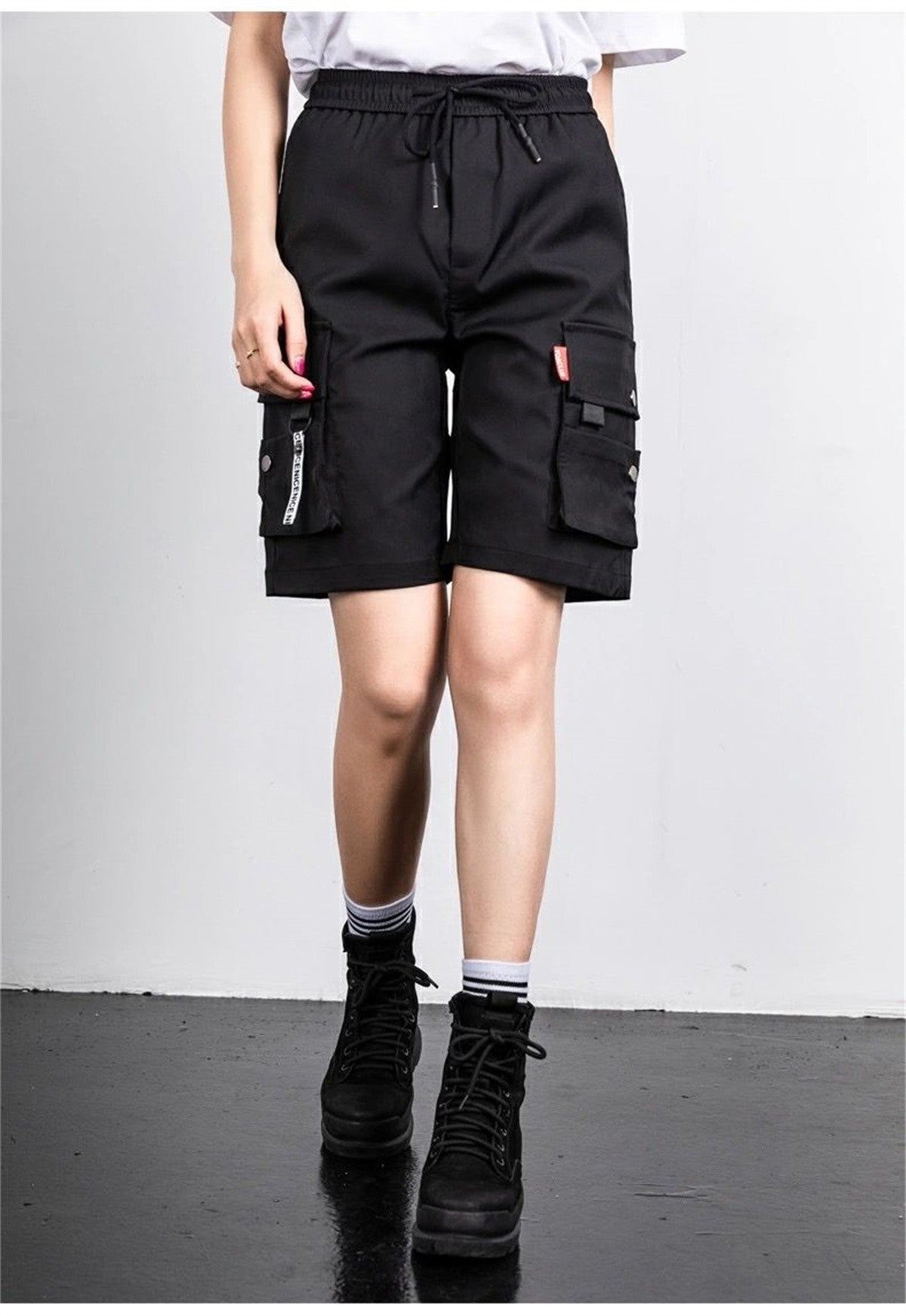 2025 Y2K Cargo Shorts Women Harajuku Black Oversized Wide Leg Shorts Summer Streetwear Fashion High Waist Baggy Short Pants New