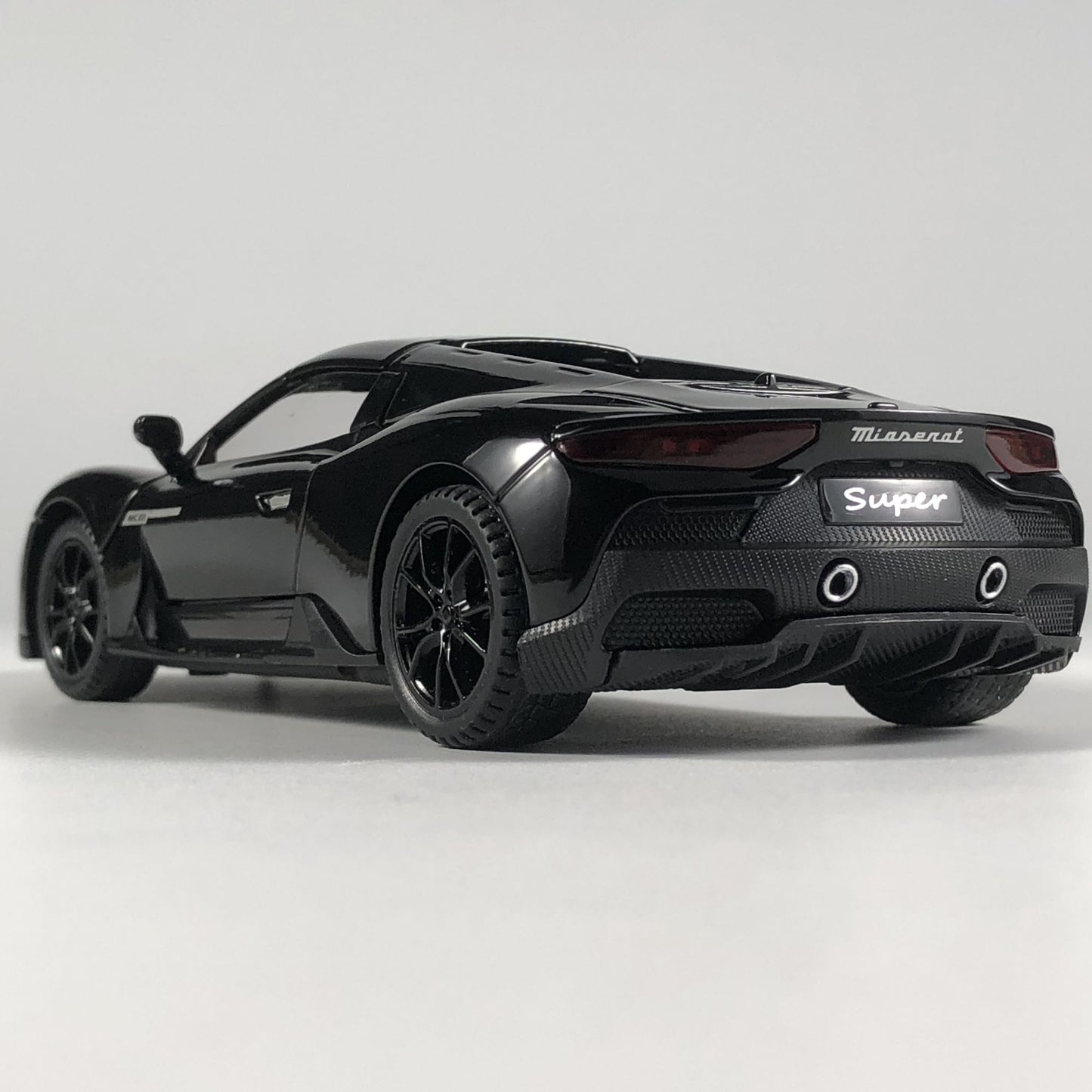 1:32 Maserati MC20 Supercar Alloy Diecast Model Car Boy’s High Simulation Miniature Holiday Present & Home Trendy Ornament Toys