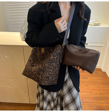 Autumn/Winter Bucket Bag Retro Suede Fur Large Capacity Tote Bag for Women, New Style Versatile Shoulder & Crossbody Bag