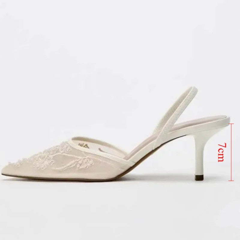 Sapatos de Grife Femininos Brancos para Casamento com Salto Alto, Tela Bordada com Flores, Tira Traseira e Salto Fino, Sensual, para Mulheres