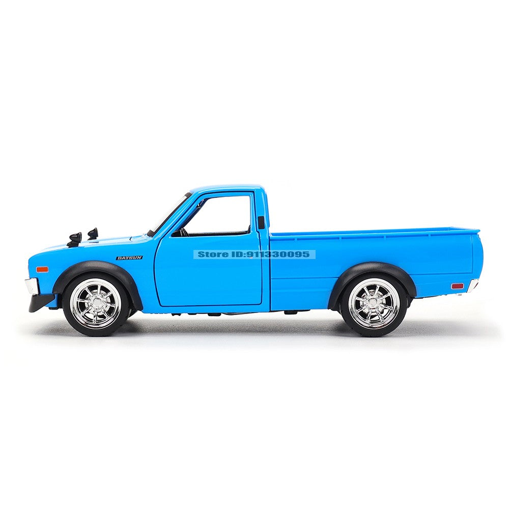 Maisto 1:24 Tokyo MOD Nissan 1973 Datsun 620 Pick-up carro de liga leve modelo artesanato decoração coleção brinquedo ferramenta presente fundição sob pressão