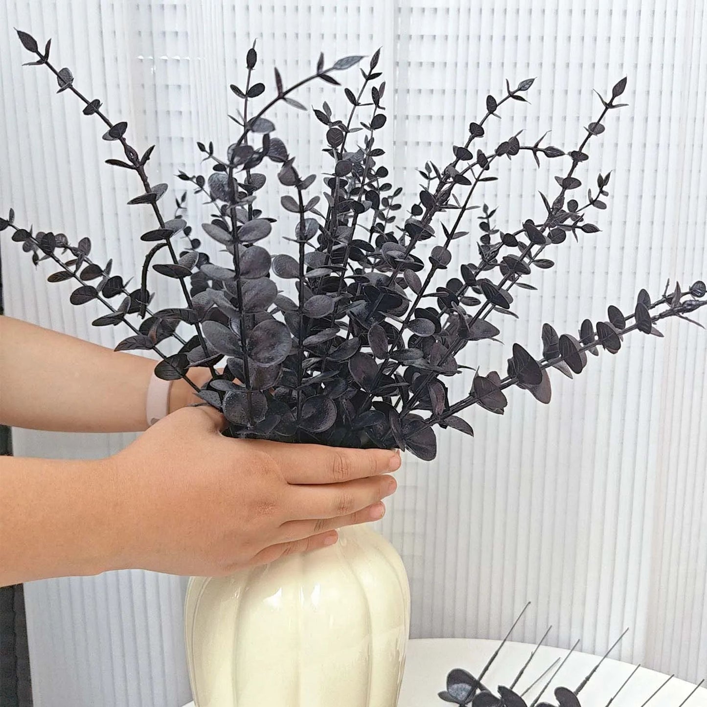 50/10x Black Artificial Eucalyptus Branches Simulation Flowers Stems Halloween Thanksgiving Ornaments DIY Home Table Decoration