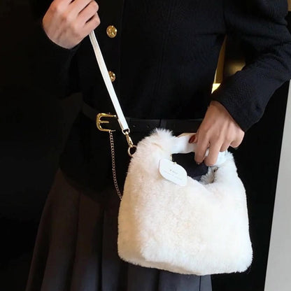 New Winter Plush Handbag Small Half Moon Crossbody Bag Simple Elegant Cute Ladies Shoulder Bag