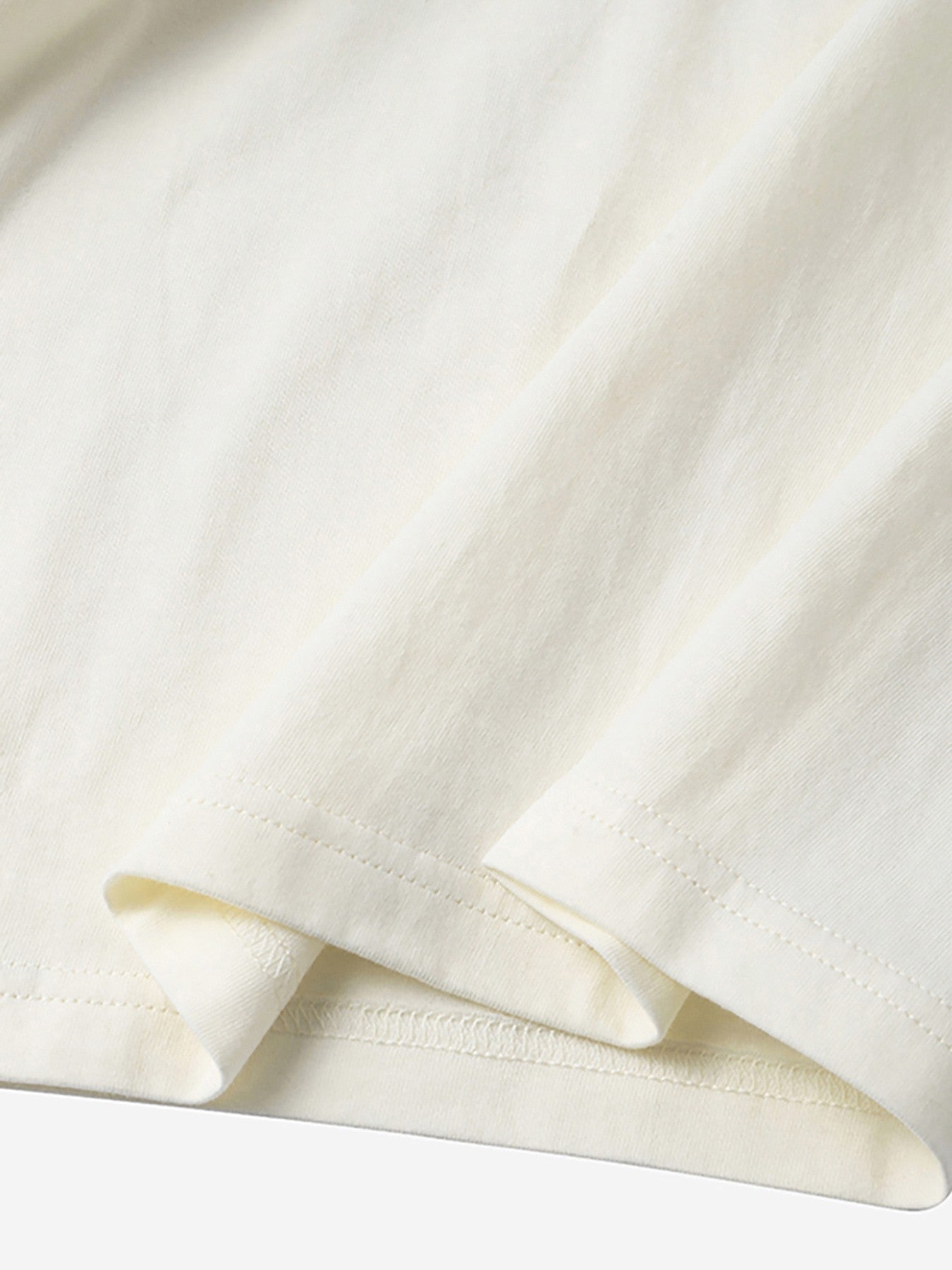 Short-sleeved T-shirt with waves and letters print Casual beach style Suitable for women's daily and outing wear in all season