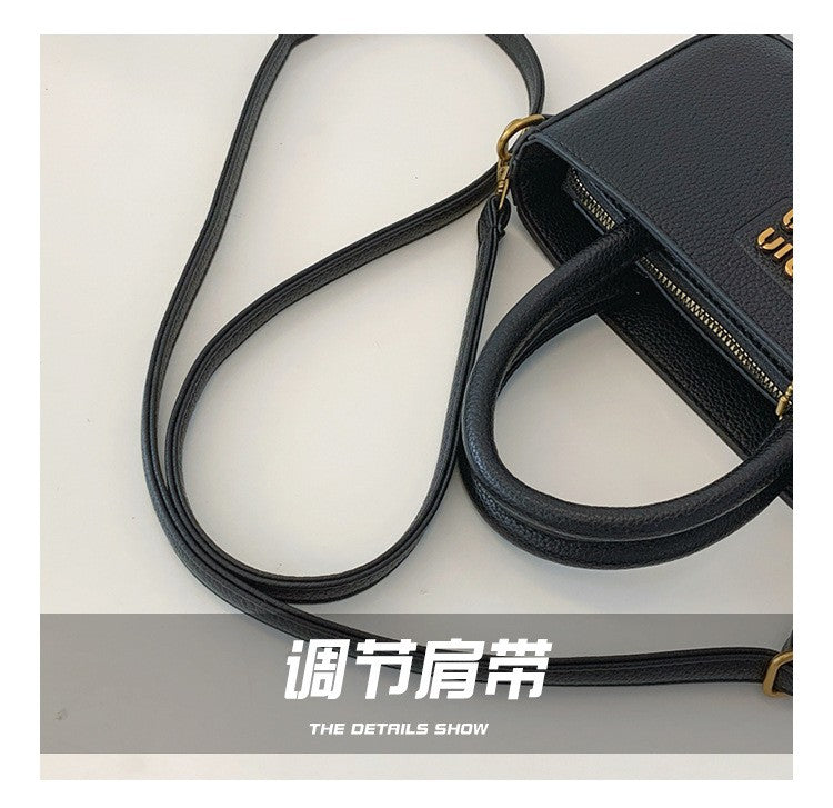 2025 New Trendy Women's Small Square Bag Minimalist Luxury Shoulder Bag for Mobile Phone Girl Fashion Crossbody Pouch Purse