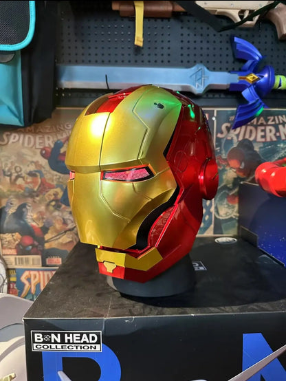 Máscara Elétrica Usável Capacete Homem de Ferro 1:1 Abertura Automática Manual e Fechamento Manual Personagens Modelo Brinquedos Adultos Presentes de Aniversário