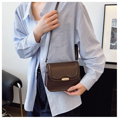 Latest Retro Crossbody Bag for Women High End Fashion Saddle Shoulder Handbag Unique Design