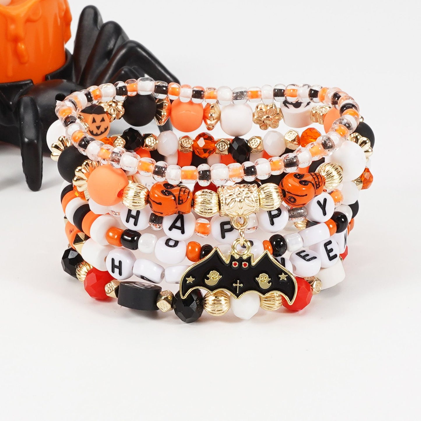 1/2pcs Halloween Bracelet Artificial Crystal Soft Ceramic Bead Bracelet Pumpkin Ghost Bat Hat Pendant Party Bracelet