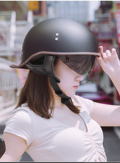 V Half-helmet for Harley Motorcycle Cocked Helmet Retro Helmet Lightweight Four Seasons Unisex Helmet Motorcycle Accessories