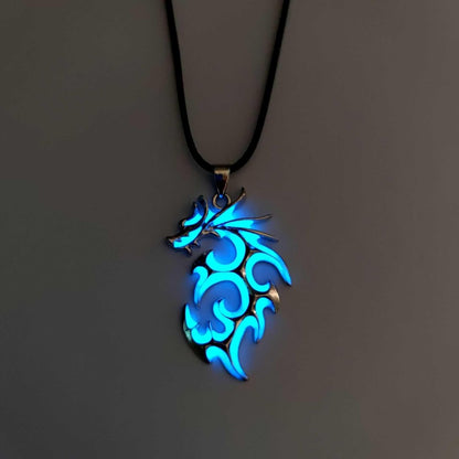 Colar com Pingente de Lua Luminosa para Meninas Adolescentes Colar Gargantilha Brilha no Escuro Joias Presentes ????????