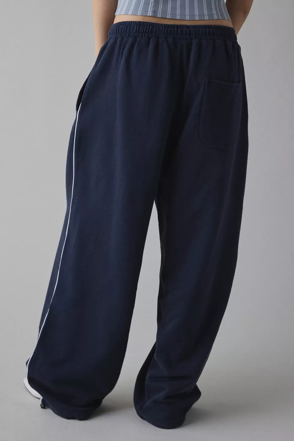 Pantalones Casuales New Pink Embroidered Casual Pants For Women Loose And Comfortable Straight Elastic Waist Trousers 2025 New