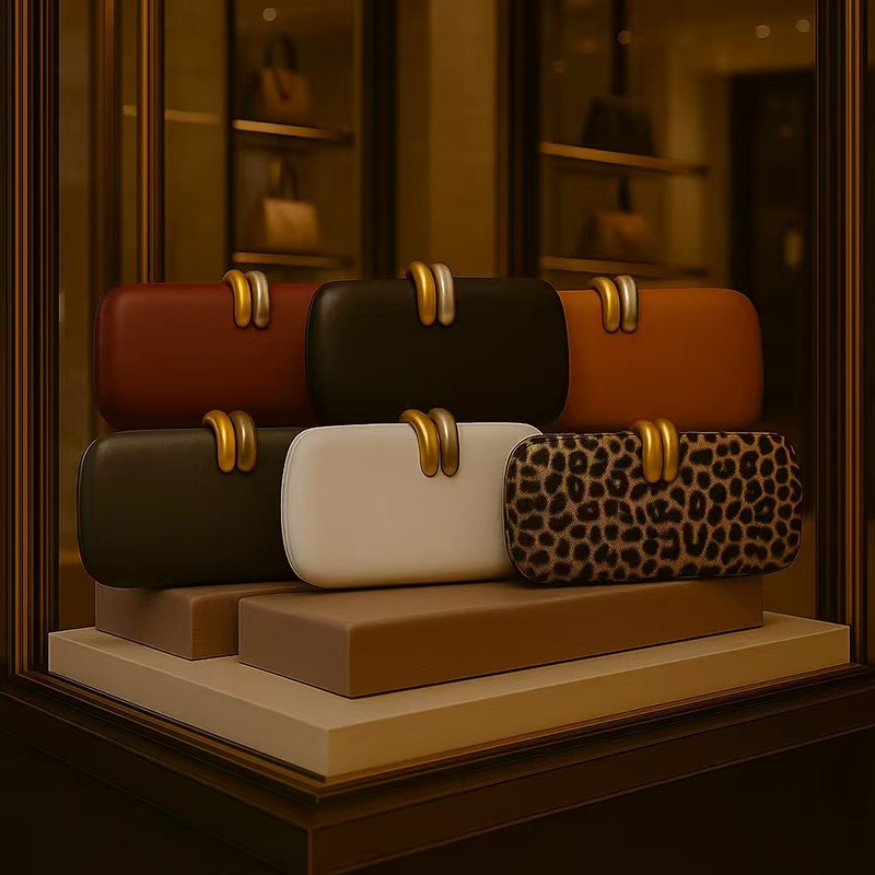 Long Rigid Clutch Retro Metal Luxury Shoulder Bag Fashion Removable Metal Chain Handle Crossbody Bag Clip Closure Banquet Bag