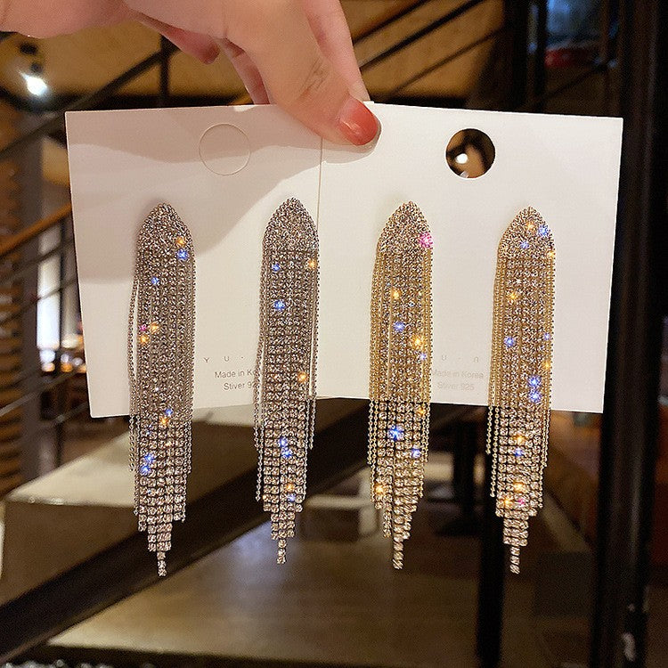 Brincos de Folhas Douradas com Cristal Verde para Mulheres Acessórios Diários de Individualidade Presentes de Joias para o Dia dos Namorados Aniversário