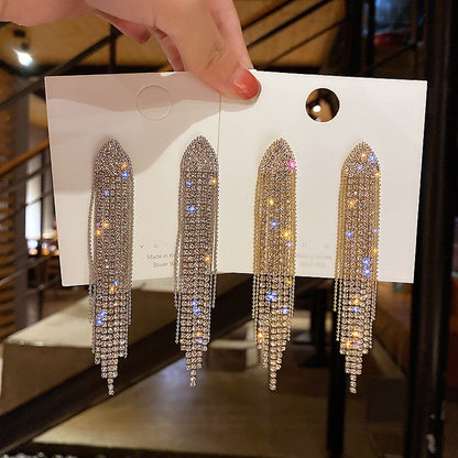 Brincos de Folhas Douradas com Cristal Verde para Mulheres Acessórios Diários de Individualidade Presentes de Joias para o Dia dos Namorados Aniversário