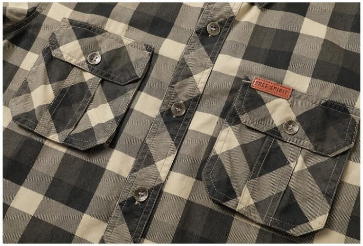 Quality Men Outdoor Long-sleeved Multi-pockets Plaid Shirts New Spring Male Cotton Loose Tooling Shirts Quality Man Cargo Shirts