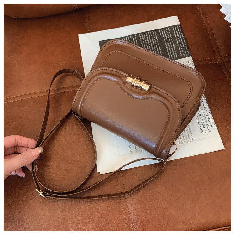 Latest Retro Crossbody Bag for Women High End Fashion Saddle Shoulder Handbag Unique Design