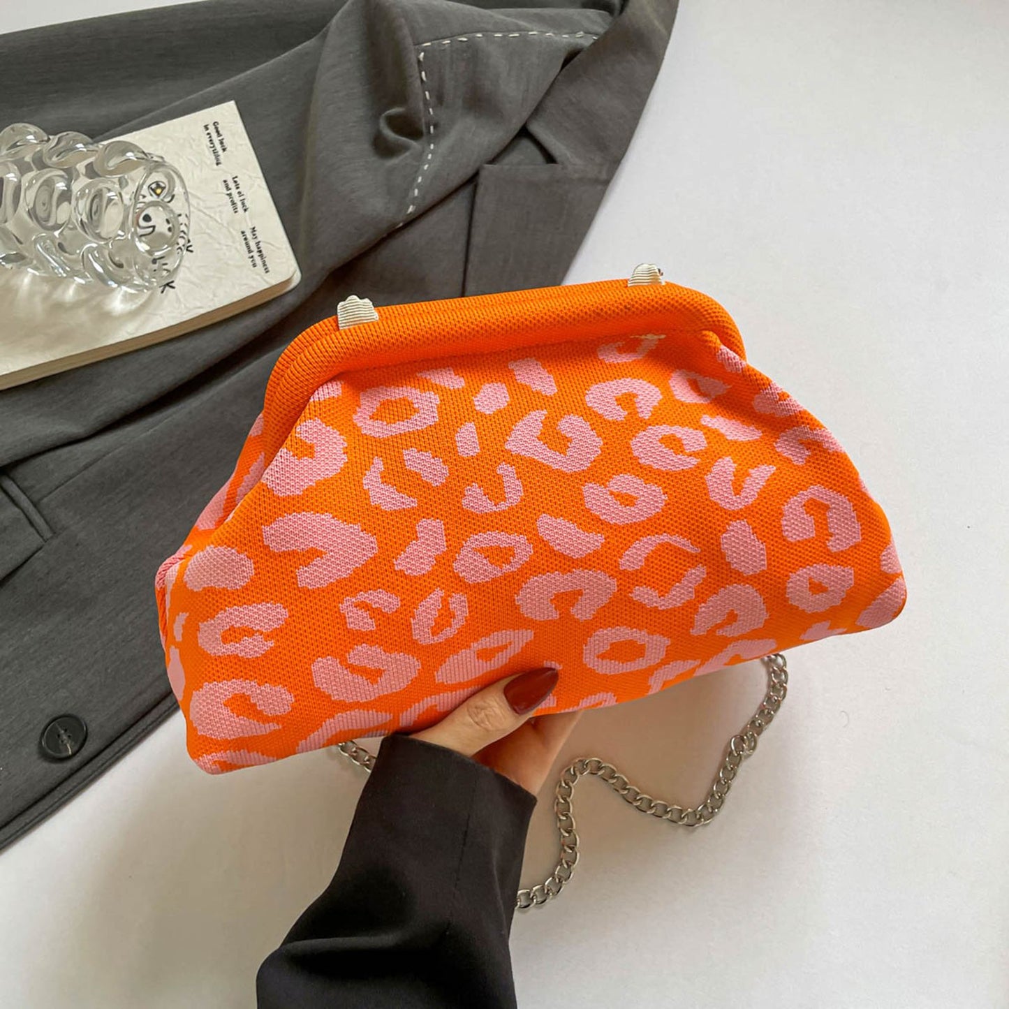 Dopamine Leopard Print Clutch Bag with Detachable Strap Leopard Crossbody Bag Women's Fashion Handbags for Women and Girls