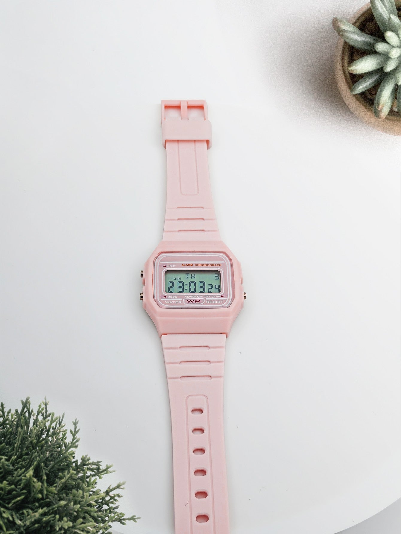 Hot Selling Women LED Digital Electronic Watch Multifunctional Outdoor Simple Leisure Men and Women Sports Watch Reloj