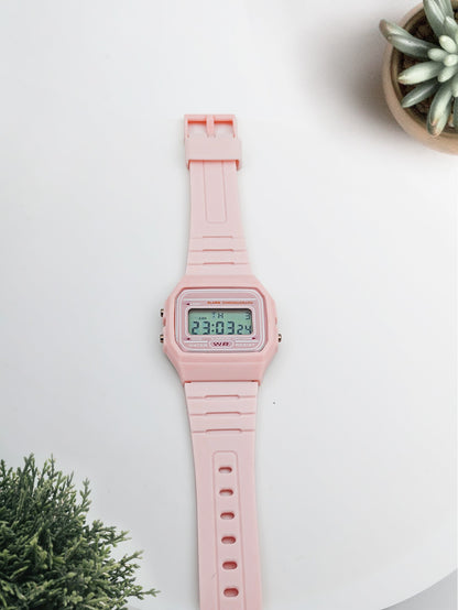 Hot Selling Women LED Digital Electronic Watch Multifunctional Outdoor Simple Leisure Men and Women Sports Watch Reloj