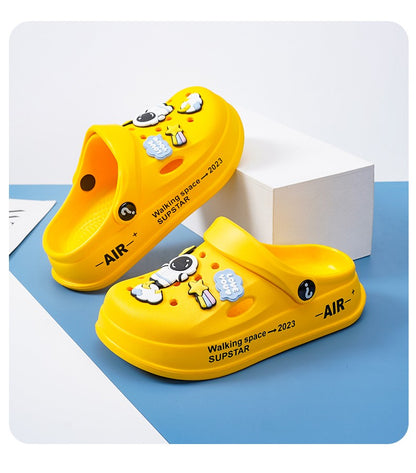 Kids Summer Sandals EVA Design Children Slippers Soft Non Slip Platform Slides Outdoor Garden Shoes High Quality Fashion Shoes