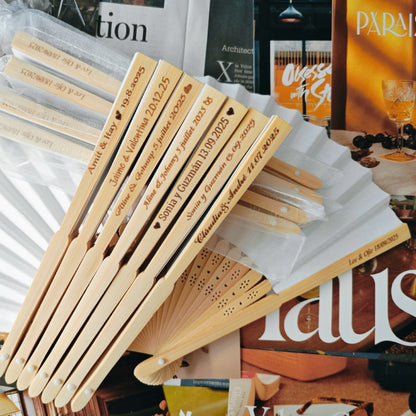 Personalized white paper Hand Fans with organza bag Custom Engraved Wedding Fans Party Favor Bridal Shower Accessory Guest Gifts