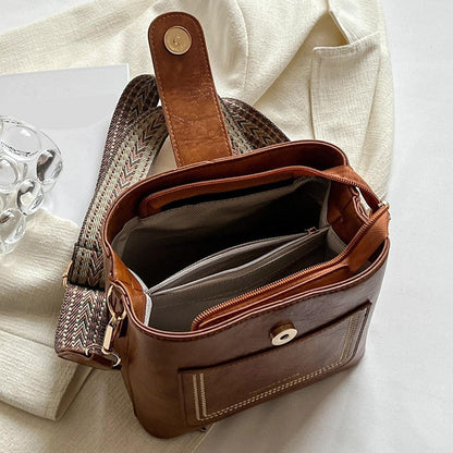 PU Shoulder Bag Multi-pocket Design Zipper and Buckle Opening Design Fashionable Versatile Messenger Bag