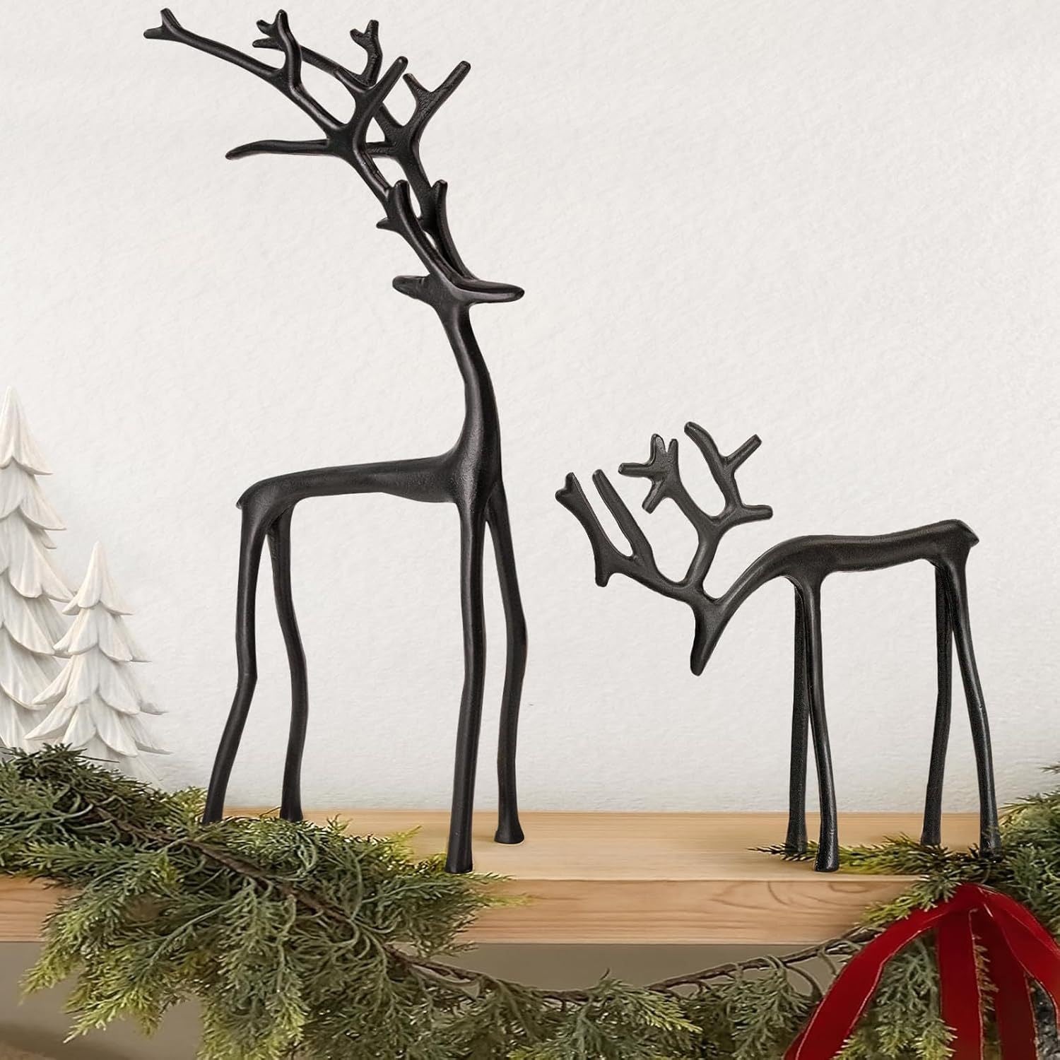 1pc Classic Elegant Black Letter Deer Figurine - Christmas Tree Topper & Year-Round Decor, Durable Plastic Home Gift