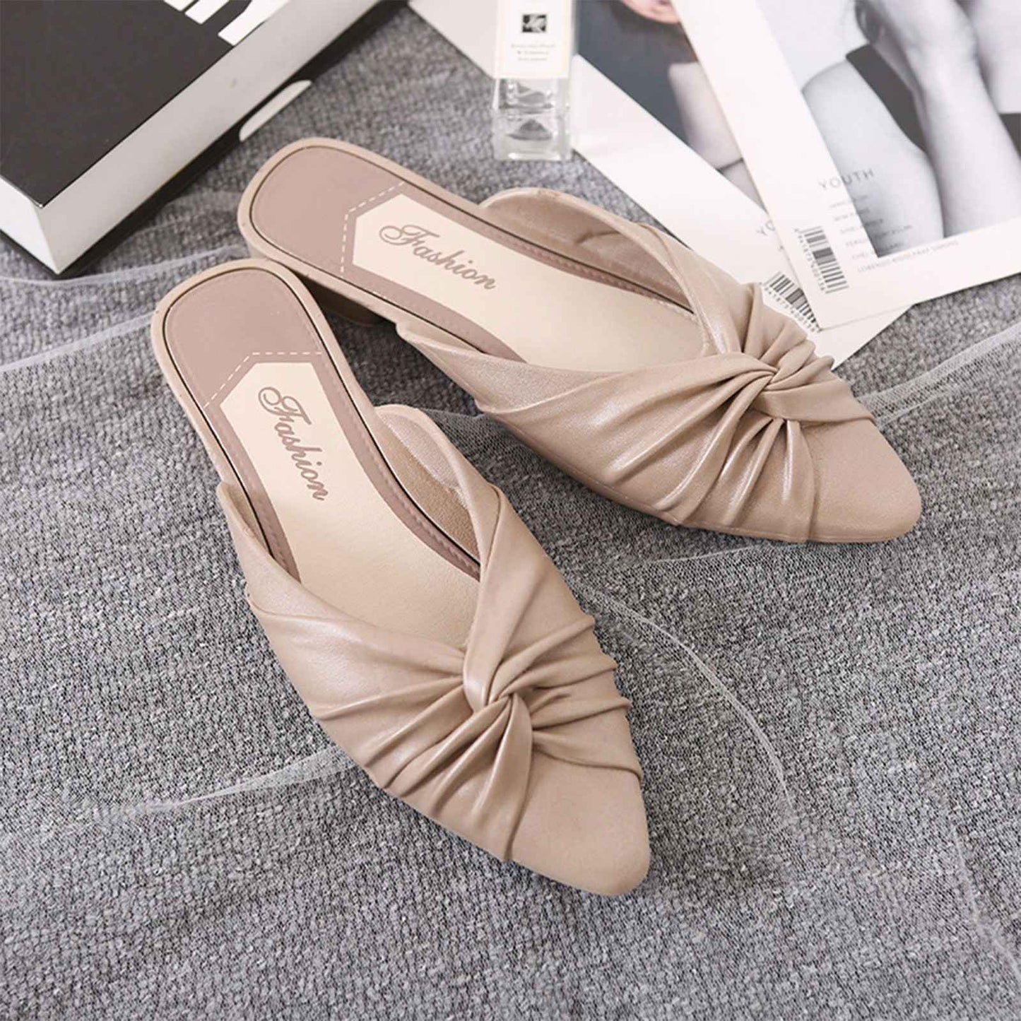 Women's Summer New PVC Fashion Pointy Solid Color Daily Casual Indoor And Outdoor Sandals Beach Flip-flops  Low Heel Sandals