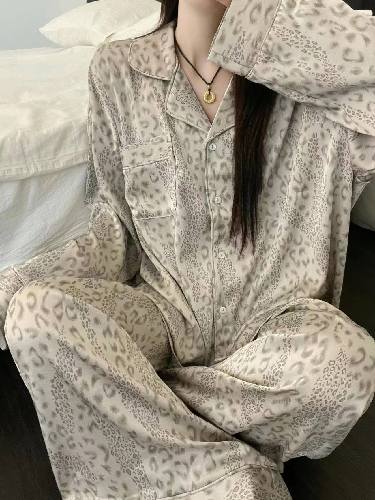 High-end leopard print pajamas for women spring autumn trend new simple girly style home suit personalized dress pajama party