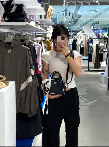 Clover men's and women's fashionable contrasting small square bags, sports single shoulder hand-held crossbody bags