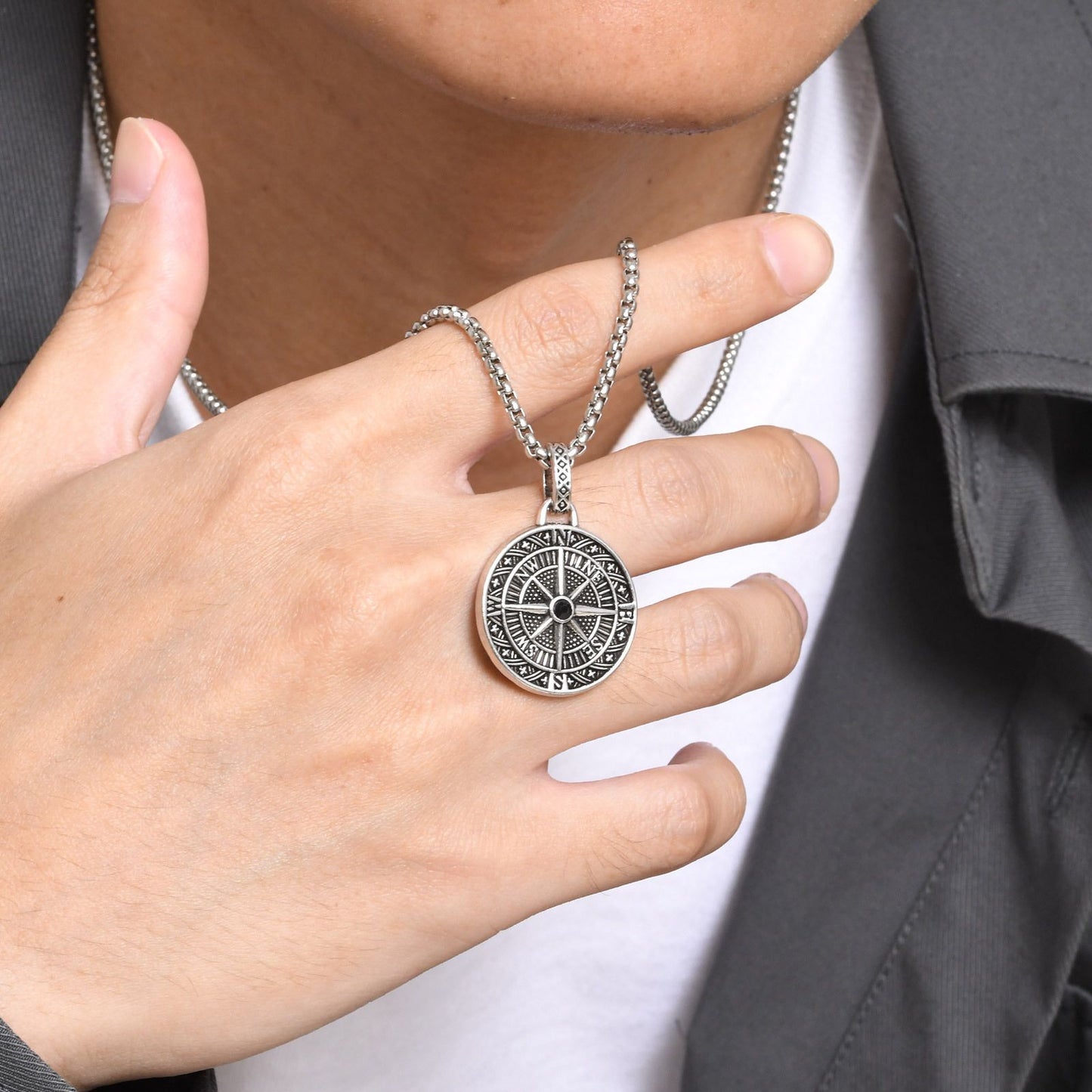 Colares com Pingente Bússola Vintage para Homens e Meninos, Colar de Moeda em Aço Inoxidável, Joia Rock Hiphop, Presente de Formatura