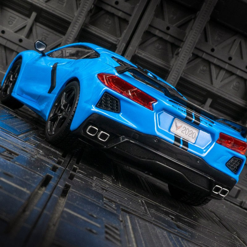 Maisto 1:24 Chevrolet Corvette C8 2020 modelo de carro em liga, portas, capô do motor e porta-malas podem ser abertos, carrinho de brinquedo infantil