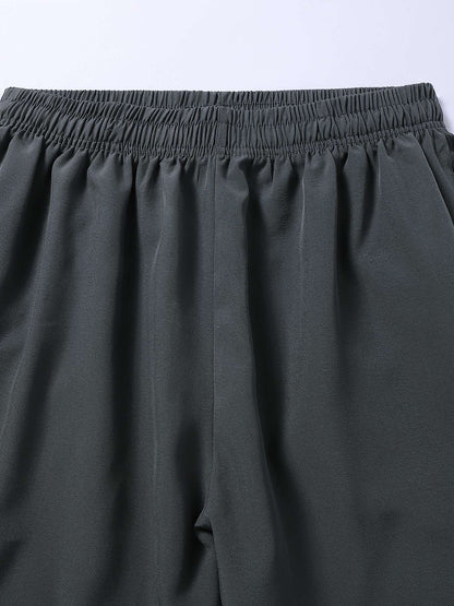 7 pairs of men's casual sports shorts - wrinkle-resistant polyester blend, loose fit with adjustable drawstring waistband and si