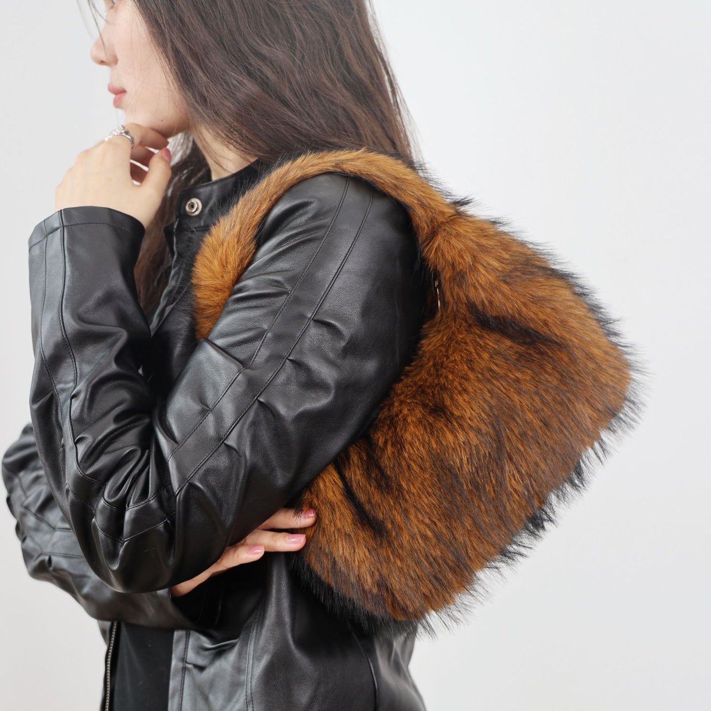 Solid Color Plush Dumpling Bag Simple Style Niche Design Faux Fur Handbag Tote Small Women's Underarm Hobo Bag