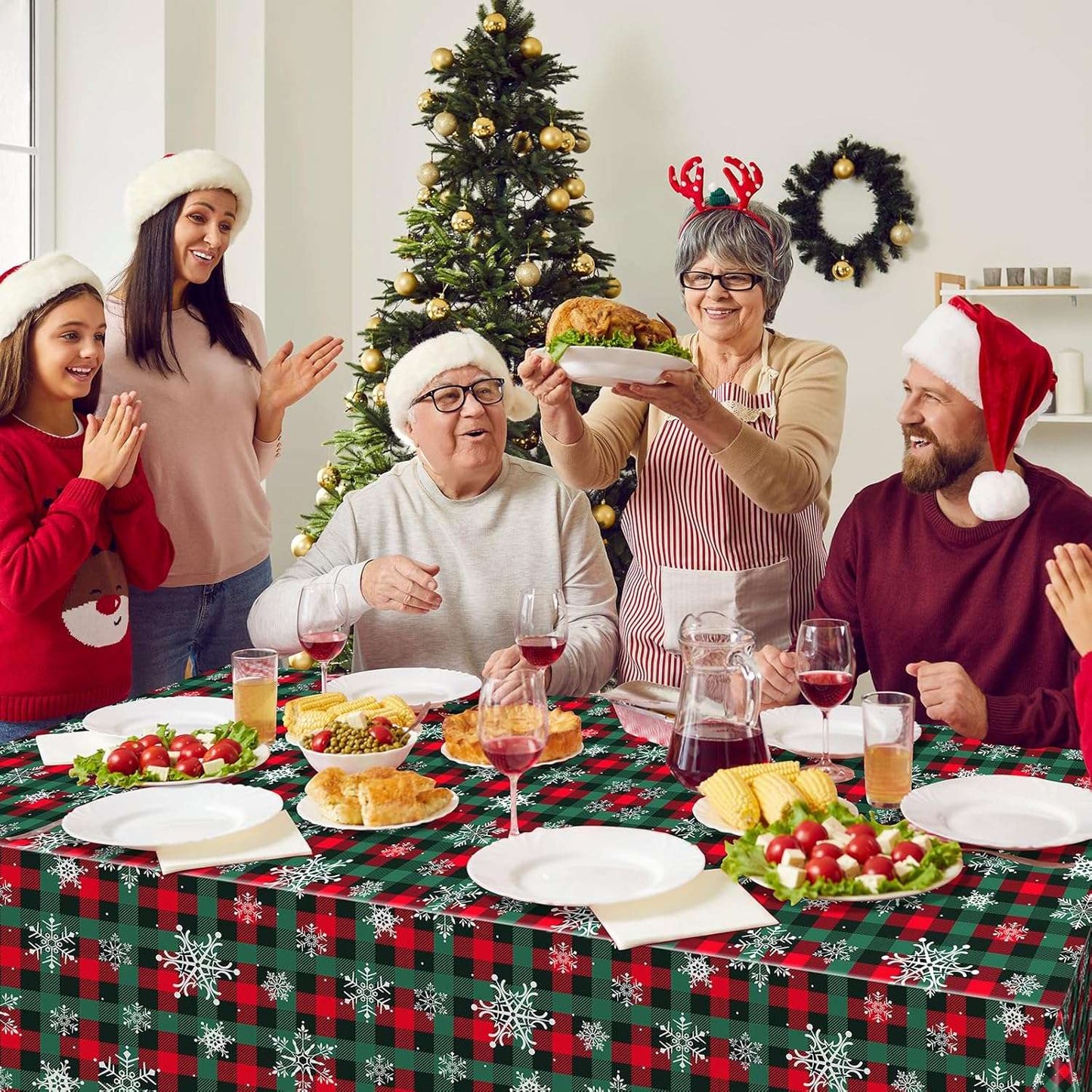 3PCS/Set Disposable Christmas Snowflake Tablecloth Plastic Red Green Buffalo Plaid Table Cover for Christmas Holiday Party Decor