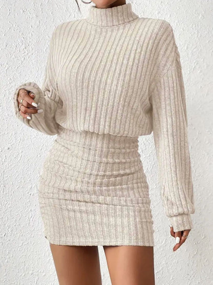 The new autumn style of the tight-fitting long-sleeved high-neck striped knitted sexy dress