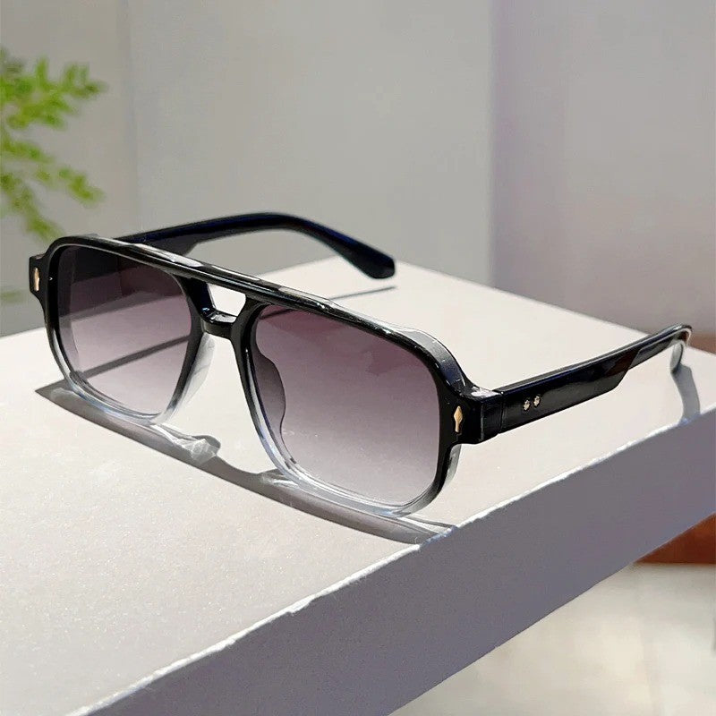 Óculos de Sol Quadrados Masculinos Vintage com Dupla Ponte, Lentes Oceânicas Verdes Modernas UV400, Óculos Femininos com Rebites da Moda